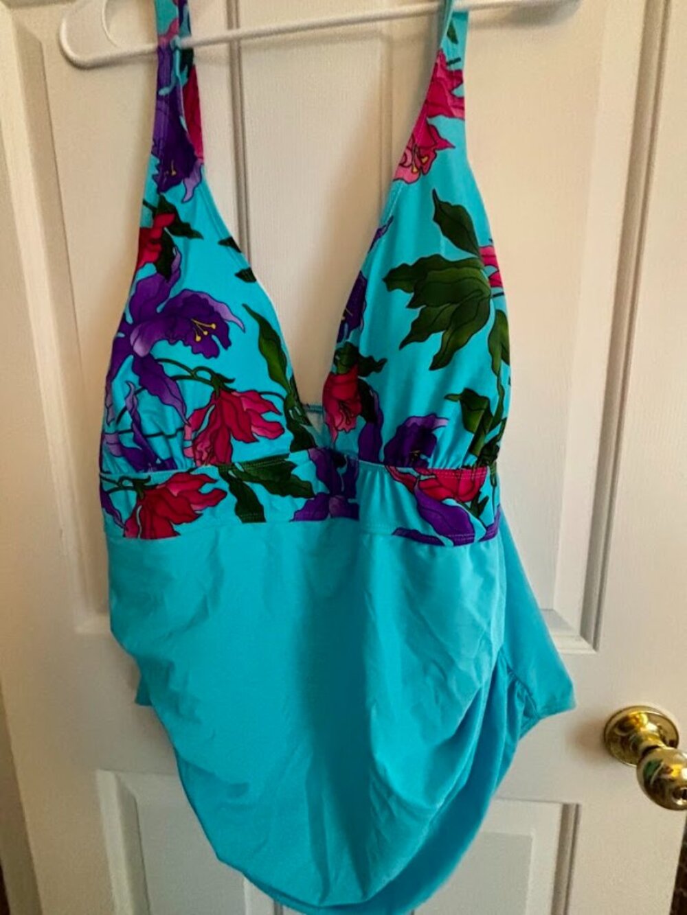 Southern Breeze Plus Size One-Piece Swimsuit Turquoise Blue Floral Size 24 New